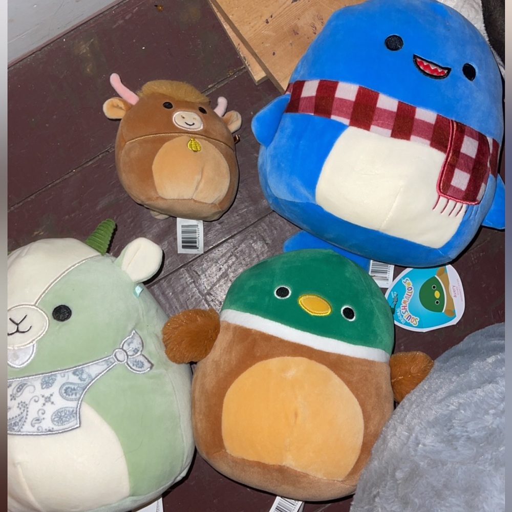 SQUISHMALLOWS!